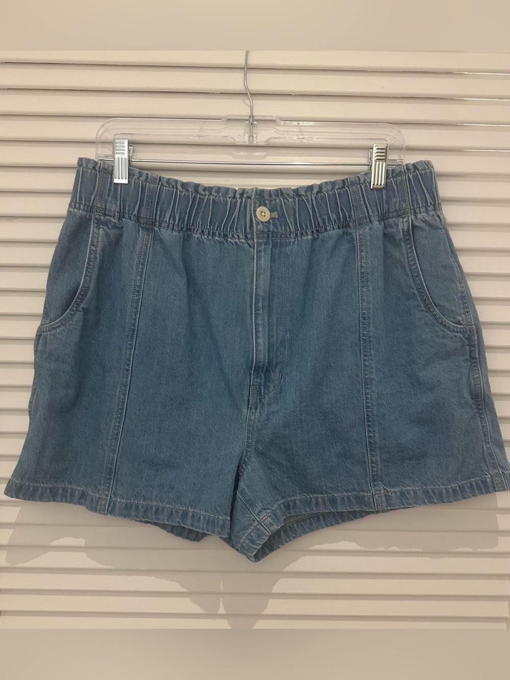 Madewell Denim Pull-On Paperbag Shorts in Bunten Wash